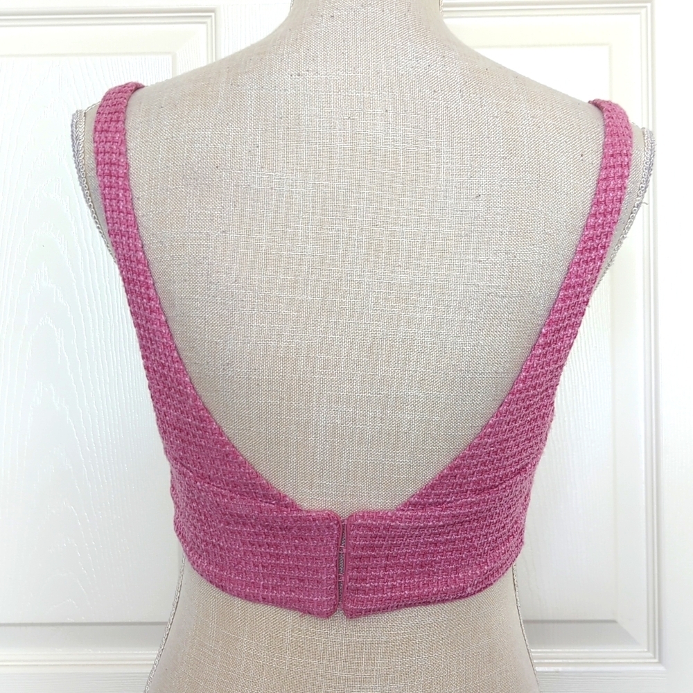Showpo Melbourne Twill Pink Sleeveless Crop Top - Picture 6 of 8